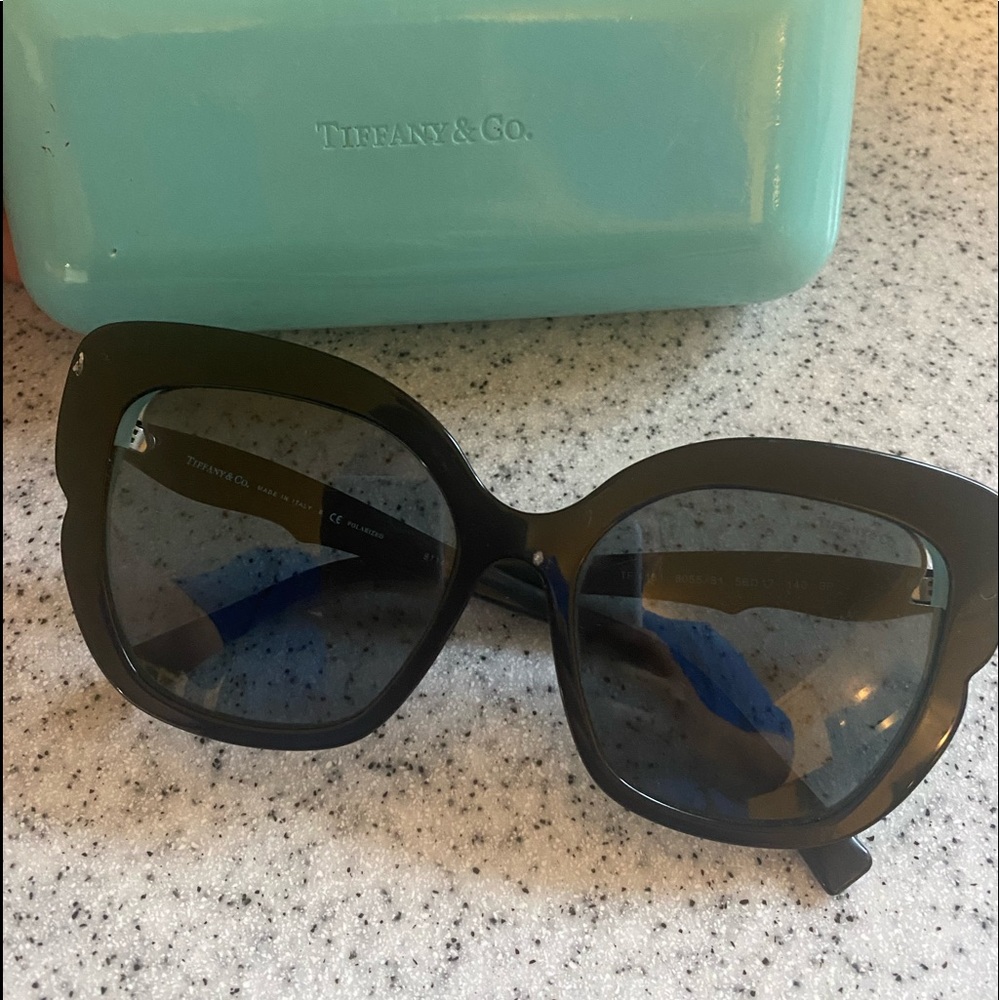 Tiffany & CO sunglasses . Like new with case